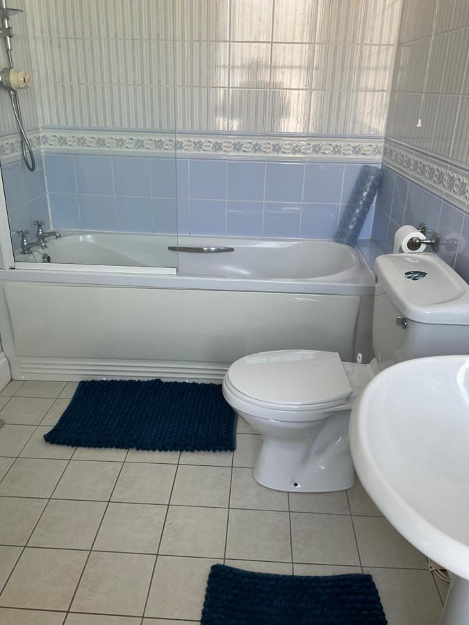 הלסטון No 52 Bed And Breakfast מראה חיצוני תמונה